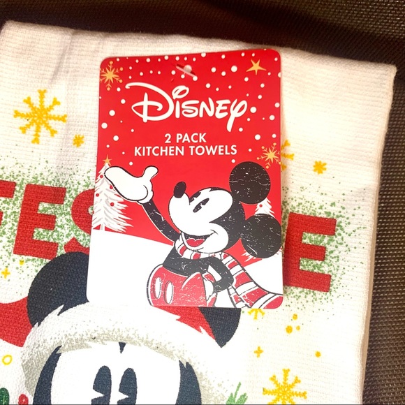 DISNEY MICKEY MOUSE “Festive Cheer” Christmas Kitchen Towels 2Pk - Picture 3 of 5